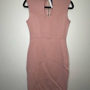 Elegant Pink Sleeveless Dress